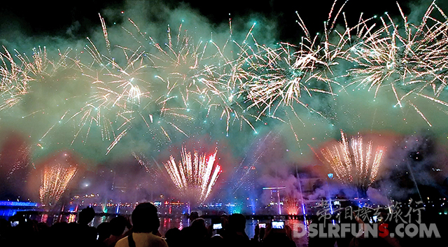 love_river_firework_640