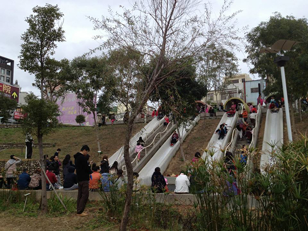 from https://www.facebook.com/jieriver.lao.9