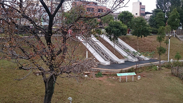 from https://www.facebook.com/jieriver.lao.9